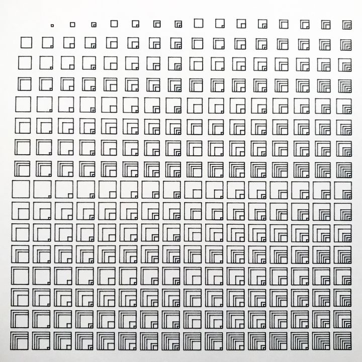 8 bits squares, black on white, to the side, in sequence