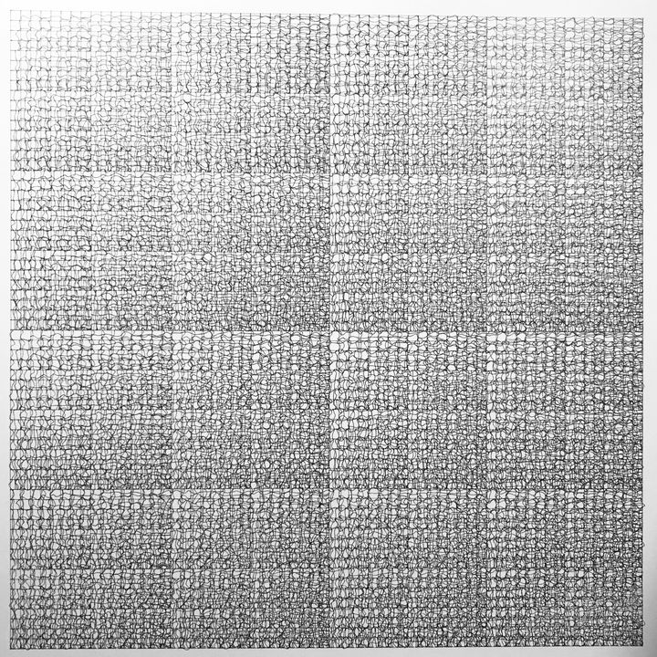 12 bits binary curly lines, black on white, in sequence